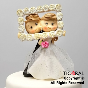 ADORNO PAREJA DE NOVIOS CON MARCO PORCELANA FRIA x 1